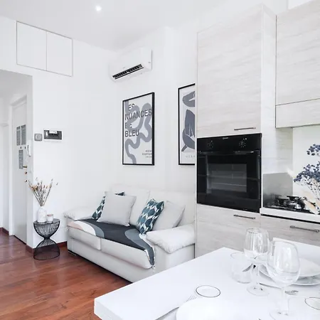 And Cozy In Porta Romana By Easylife Milaan
